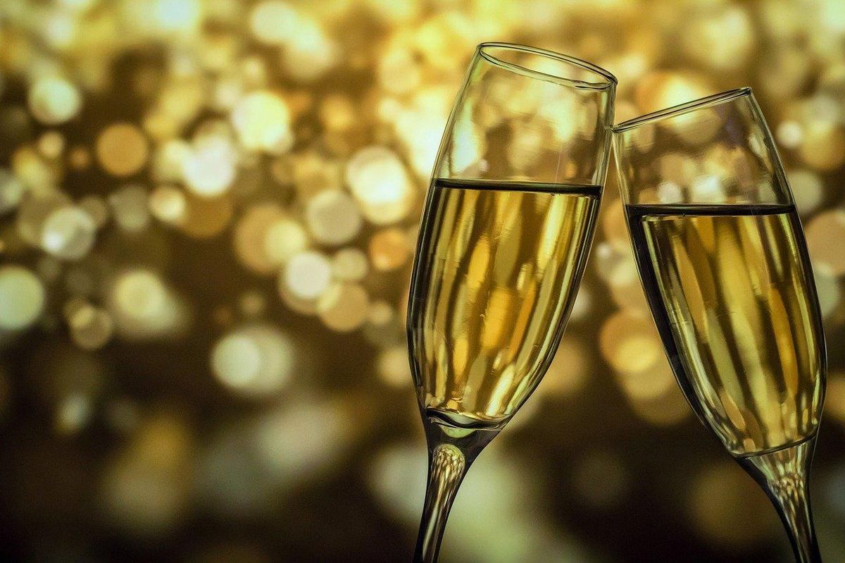 Bulles d'or : l'accord parfait pour sublimer votre foie gras en 2024.
