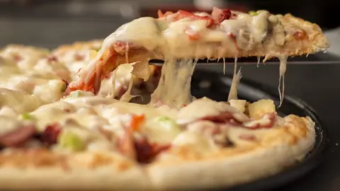 Un restaurant italien vous régale de ses pizzas à emporter