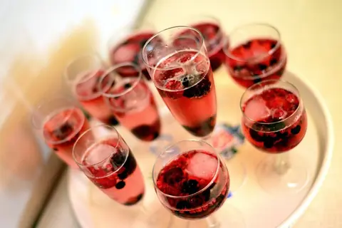 Vin et Champagne&nbsp;: Ressemblances et dissemblances